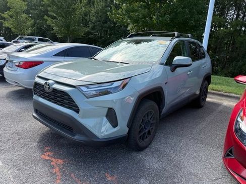 Used 2023 Toyota RAV4 XLE w/ Convenience Package AWD/4WD image 1