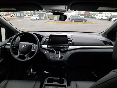 Used 2025 Honda Odyssey Sport-L image 18