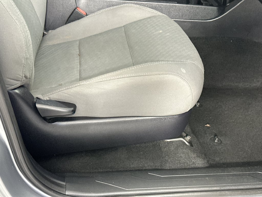 Used 2020 Toyota Tacoma SR w/ SR Convenience Package RWD image 23