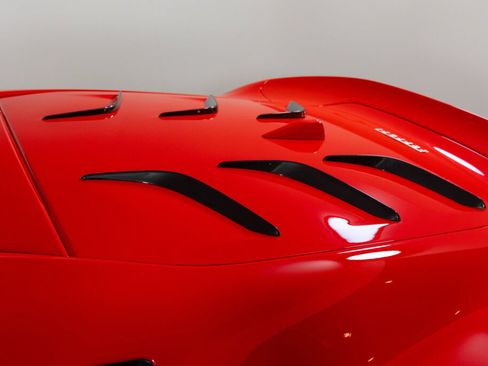 Used 2023 Ferrari 812 Competizione RWD image 21