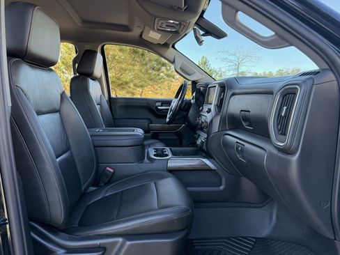 Used 2021 Chevrolet Silverado 1500 LT Trail Boss w/ Convenience Package II image 33