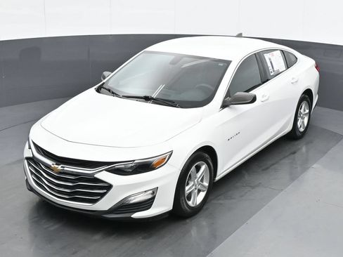 Used 2020 Chevrolet Malibu LS w/ LPO, Convenience Package 1 FWD image 18