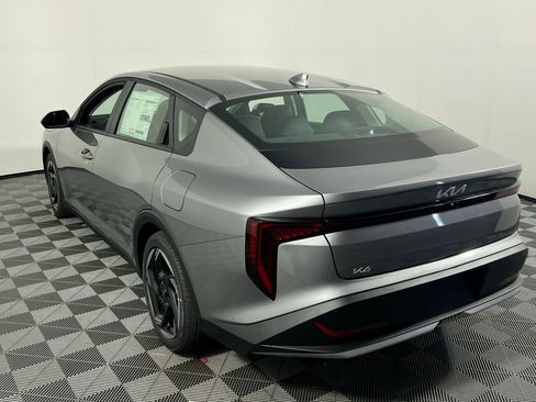 New 2025 Kia K4 EX image 7