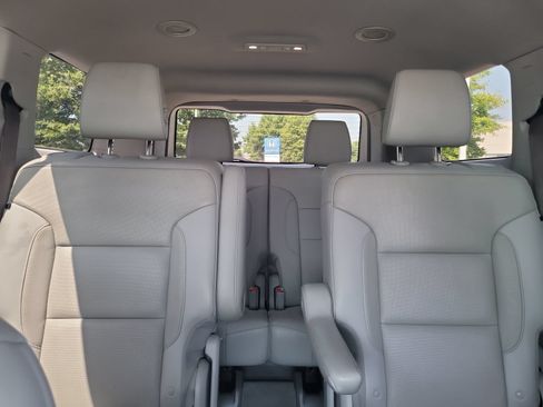 Used 2019 GMC Acadia SLT FWD image 22