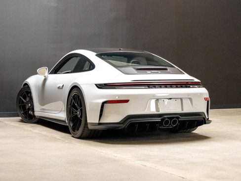 Certified 2026 Porsche 911 GT3 RWD image 3