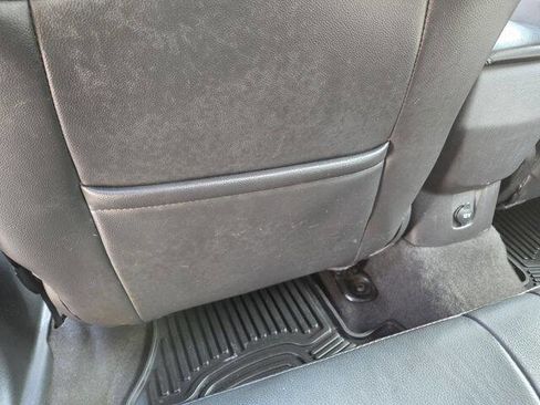 Used 2014 Ford Focus SE w/ Equipment Group 201A FWD image 38