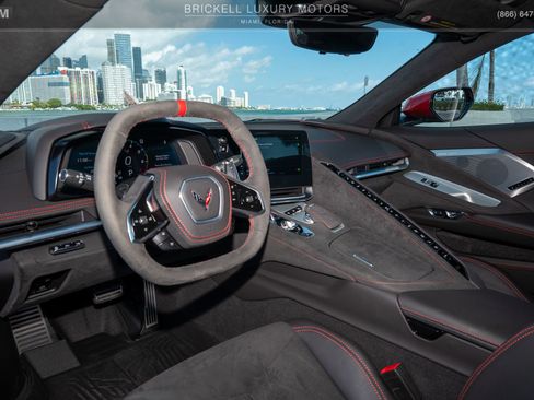 Used 2021 Chevrolet Corvette Stingray Premium Cpe w/ Z51 Performance Package image 16