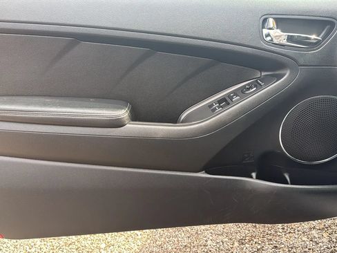 Used 2014 Kia Forte Koup SX FWD image 9