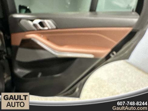 Used 2024 BMW X5 xDrive50e w/ M Sport Package AWD/4WD image 19