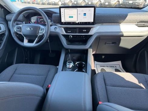New 2026 Ford Explorer Active AWD/4WD image 7