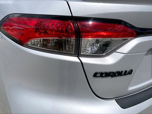 Used 2024 Toyota Corolla SE FWD image 28