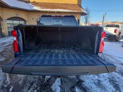 Used 2022 Chevrolet Silverado 1500 High Country image 32