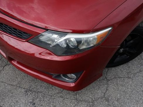 Used 2014 Toyota Camry SE FWD image 26