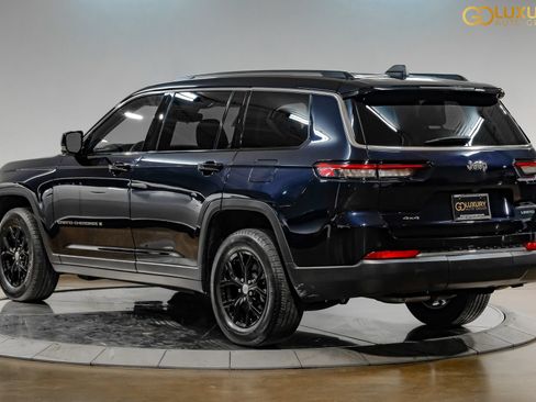 Used 2023 Jeep Grand Cherokee L Limited AWD/4WD image 12