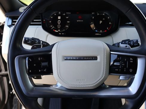 Used 2023 Land Rover Range Rover Long Wheelbase SE AWD/4WD image 32