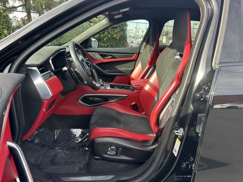 Used 2024 Jaguar F-PACE SVR image 11