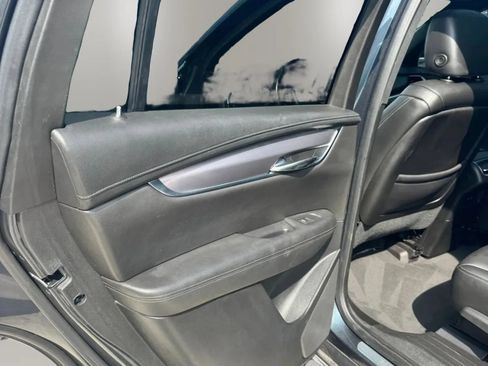 Used 2021 Cadillac XT6 Luxury FWD image 18