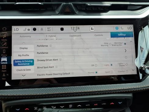New 2026 Jeep Cherokee Limited AWD/4WD image 11