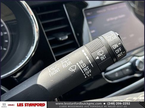 Used 2022 Buick Encore Preferred w/ Safety Package AWD/4WD image 25