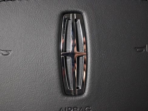 New 2026 Lincoln Nautilus Reserve AWD/4WD image 32