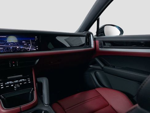 New 2026 Porsche Cayenne S image 26