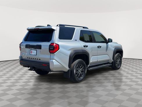 Used 2025 Toyota 4Runner SR5 AWD/4WD image 7