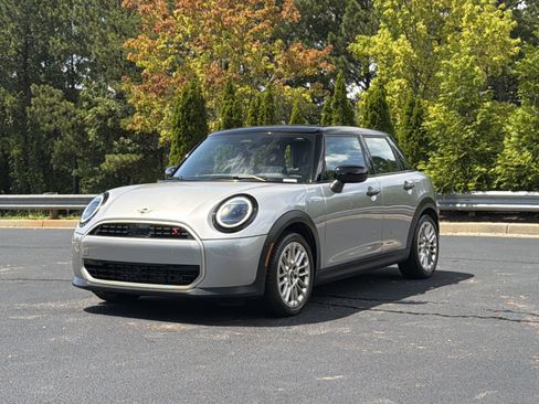 Used 2025 MINI Cooper S FWD image 13