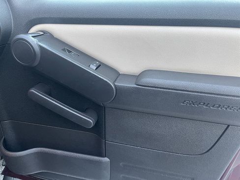 Used 2007 Ford Explorer Sport Trac Limited image 15