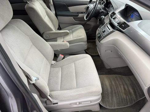 Used 2014 Honda Odyssey LX image 14