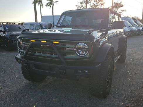 Used 2023 Ford Bronco Black Diamond image 9