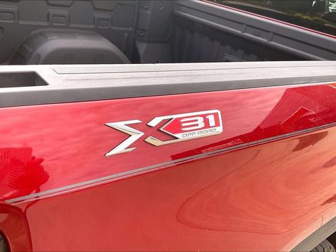 Used 2022 GMC Sierra 1500 SLT AWD/4WD image 14