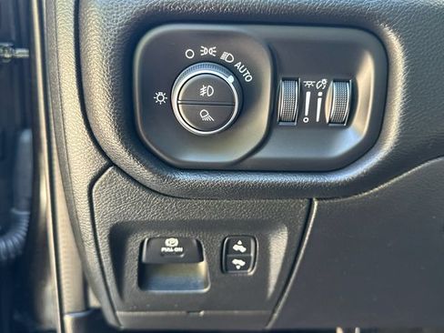 Used 2023 RAM 1500 Laramie AWD/4WD image 26