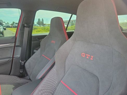 Used 2025 Volkswagen GTI SE FWD image 9