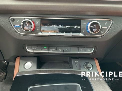 Used 2023 Audi Q5 e Prestige w/ Prestige Package image 17
