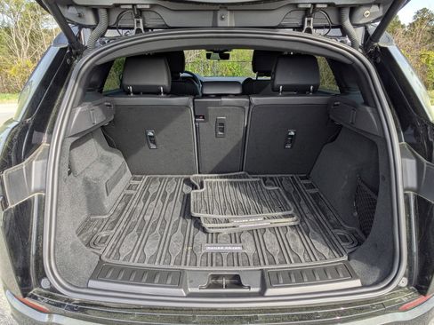 Used 2025 Land Rover Range Rover Evoque S image 27