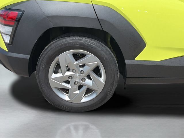 Certified 2024 Hyundai Kona SE FWD image 35