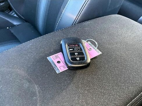 Used 2024 Honda Civic Sport image 35