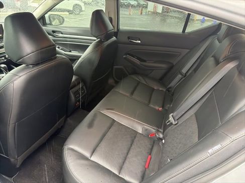Used 2024 Nissan Altima 2.5 SL image 7
