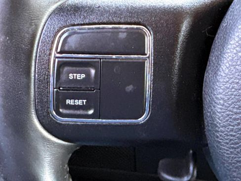 Used 2014 Jeep Wrangler Unlimited Sahara AWD/4WD image 14