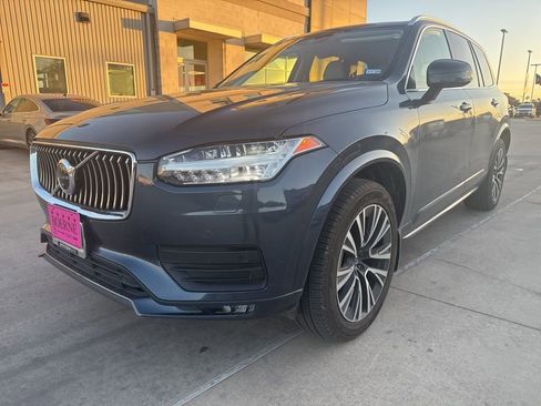 Used 2021 Volvo XC90 T6 Momentum w/ Protection Package Premier image 19