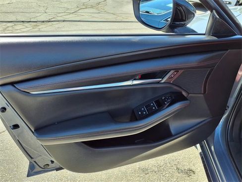 Used 2024 MAZDA MAZDA3 s image 11