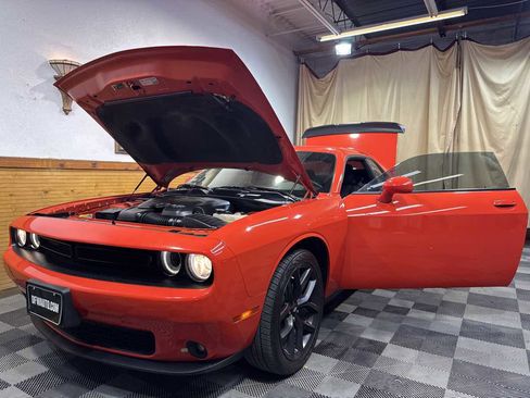 Used 2022 Dodge Challenger SXT w/ Blacktop Package image 12