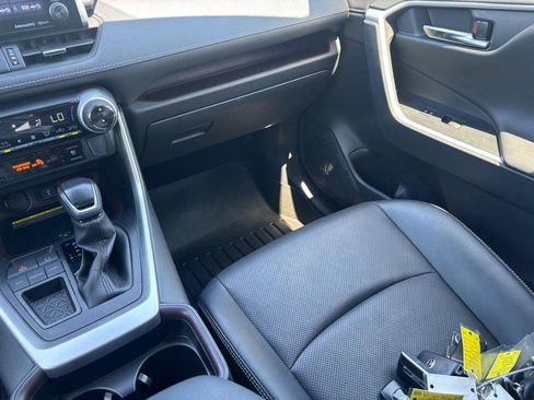 Certified 2020 Toyota RAV4 Limited FWD image 13