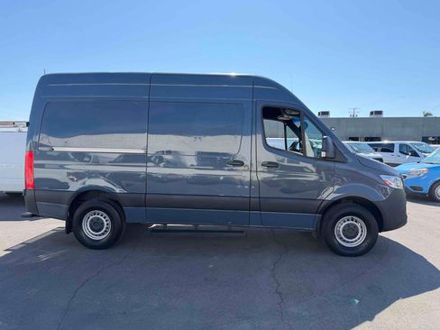 Used 2019 Mercedes-Benz Sprinter 144 image 6