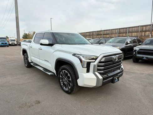 Used 2022 Toyota Tundra Limited AWD/4WD image 11