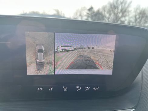 Used 2025 Buick Envision Preferred image 25