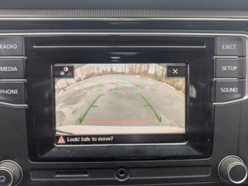 Used 2017 Volkswagen Passat 1.8T S image 37