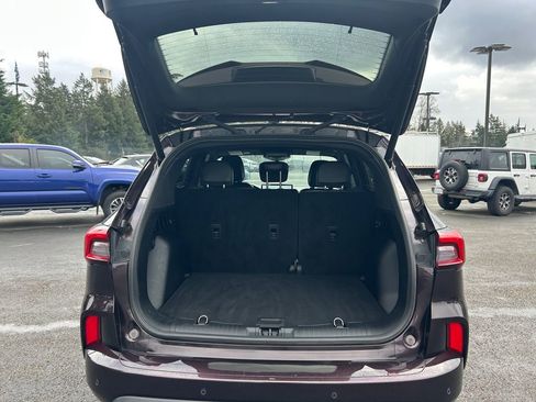 Used 2023 Ford Escape ST-Line w/ Tech Pack #1 AWD/4WD image 25