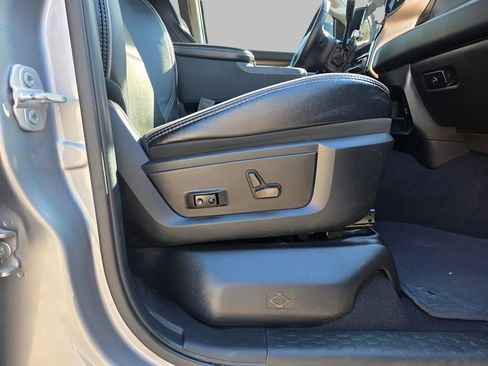 Used 2024 RAM 2500 Laramie w/ Safety Group AWD/4WD image 11