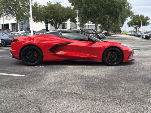 Used 2023 Chevrolet Corvette Stingray Premium Conv w/ Z51 Performance Package RWD image 3